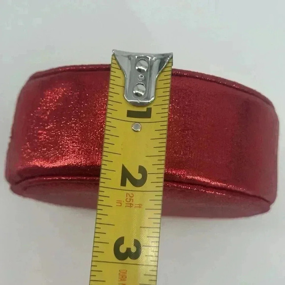 New Marc Jacobs Daisy Sparkling Glitter Red Makeup/Cosmetic Pouch Holiday Xmas - Picture 9 of 9